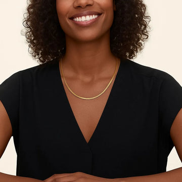 Herringbone Necklace (2.5mm) in Gold