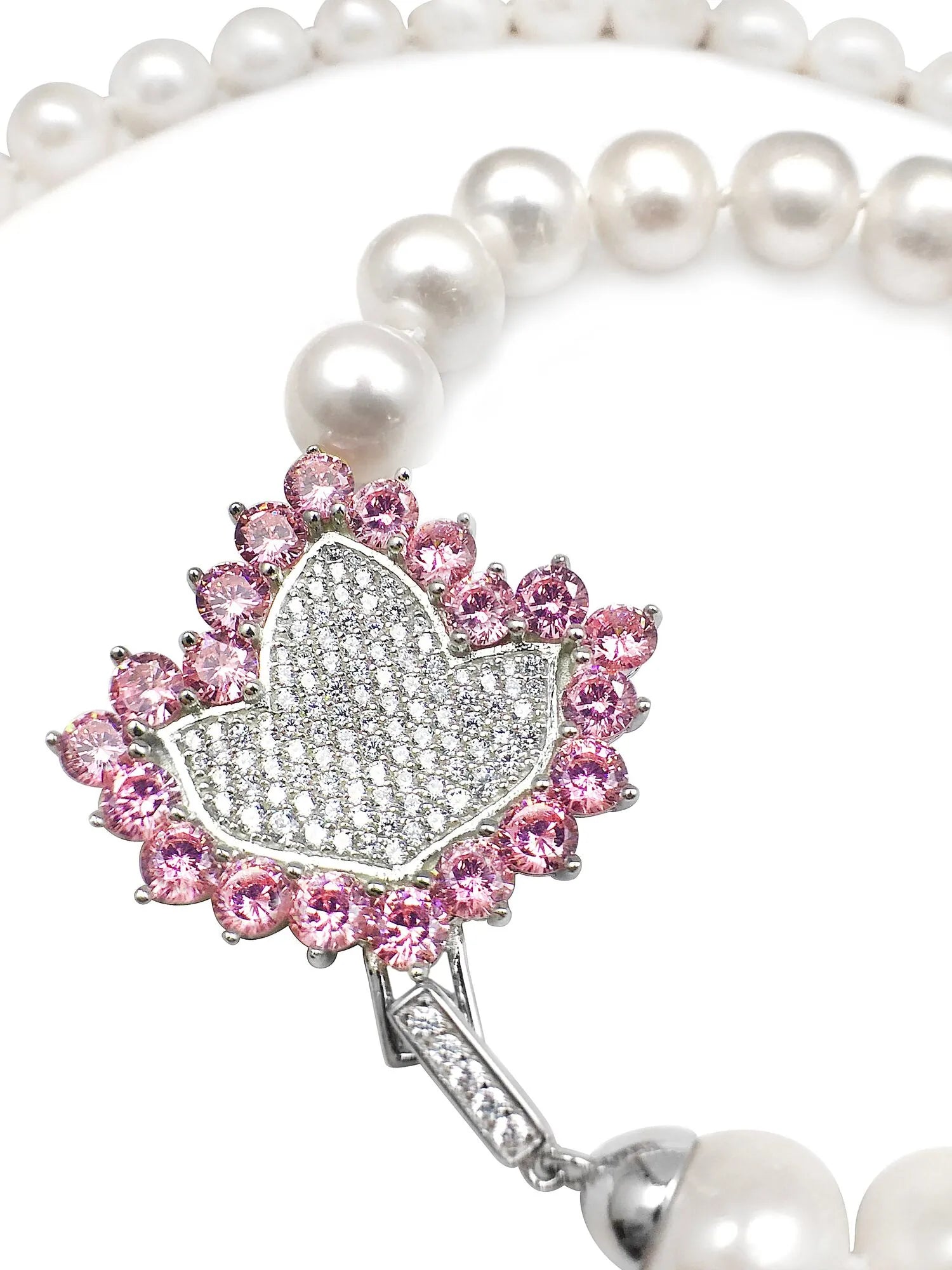 AKA IVY Pearl Necklace
