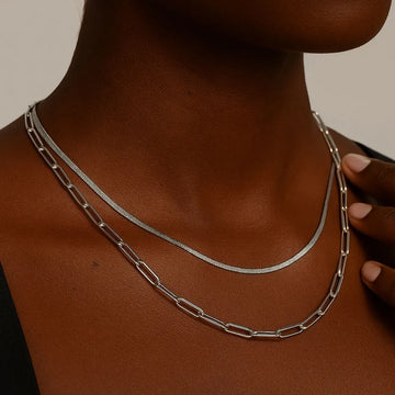 Herringbone Necklace (2.5mm) in Silver
