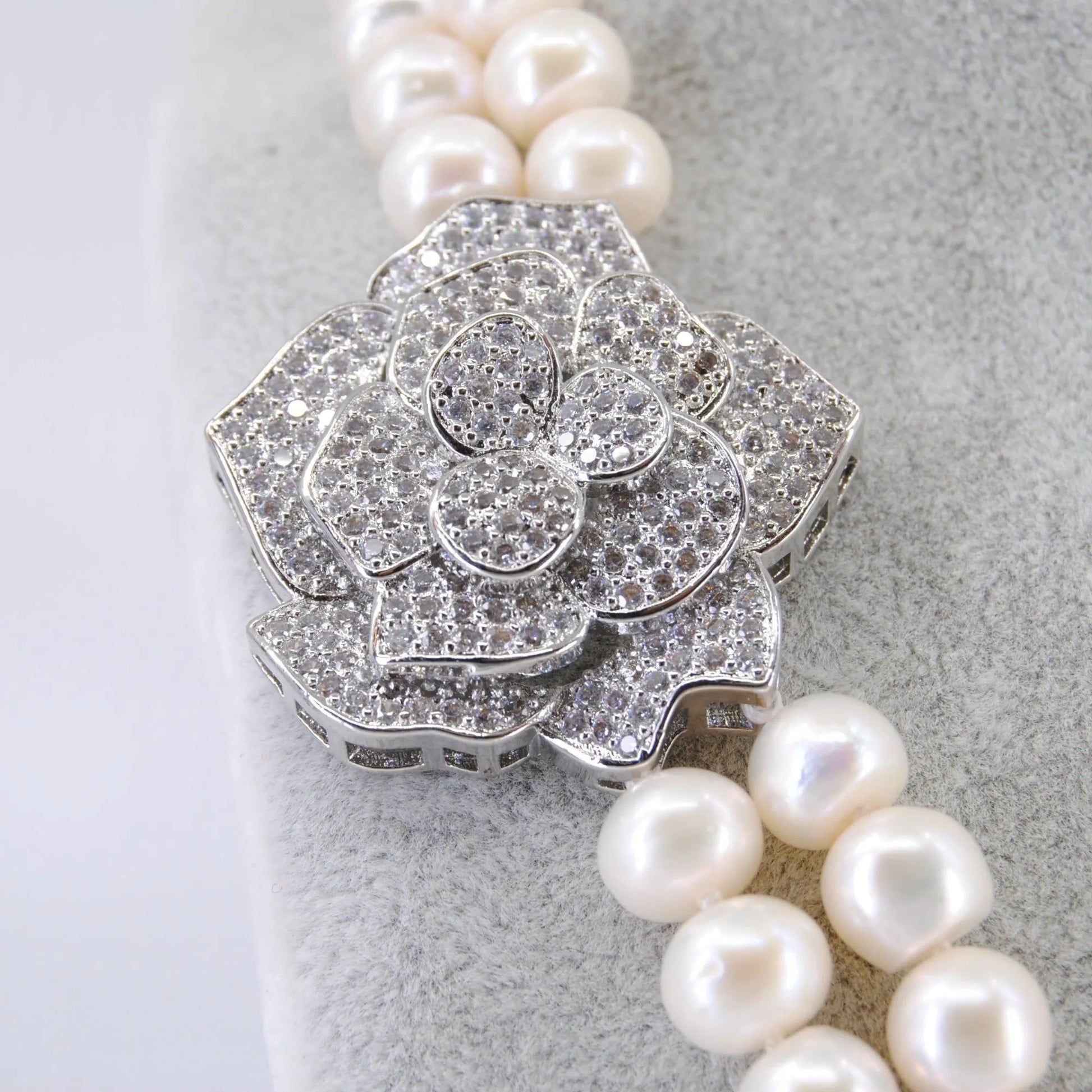 White Rose Natural Pearl Necklace - Gratia Pearl