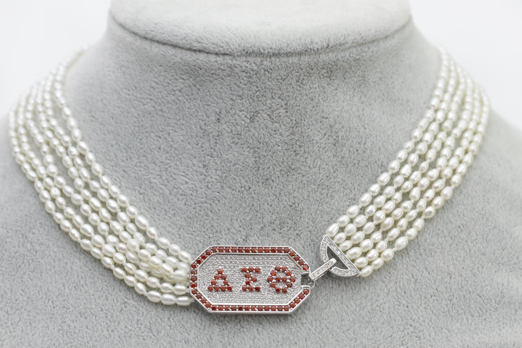 Diva Pearl Necklace